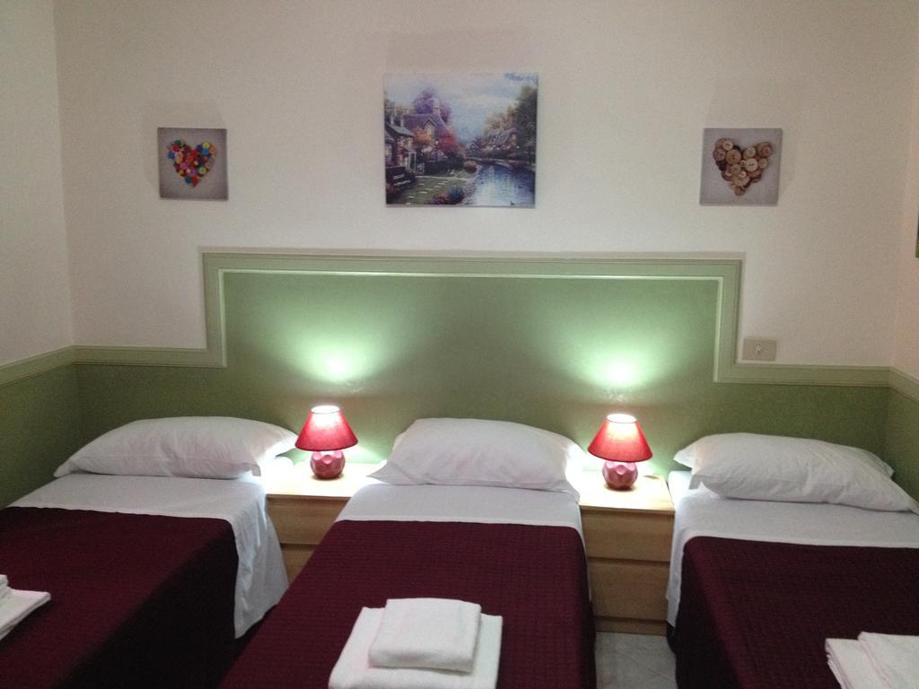 Rome Rainbow Guest House Phòng bức ảnh