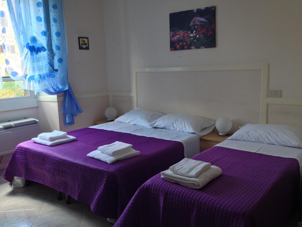 Rome Rainbow Guest House Phòng bức ảnh